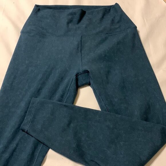 Small – medium leggings and blue green - Picture 1 of 6